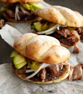 Tortas de Carnitas