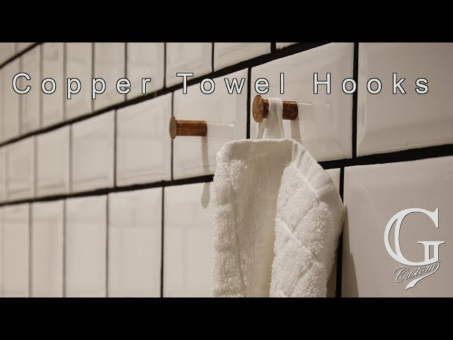 I made these hooks from standard 12mm plumbing copper pipe and a 0,7mm scrap sheet of copper